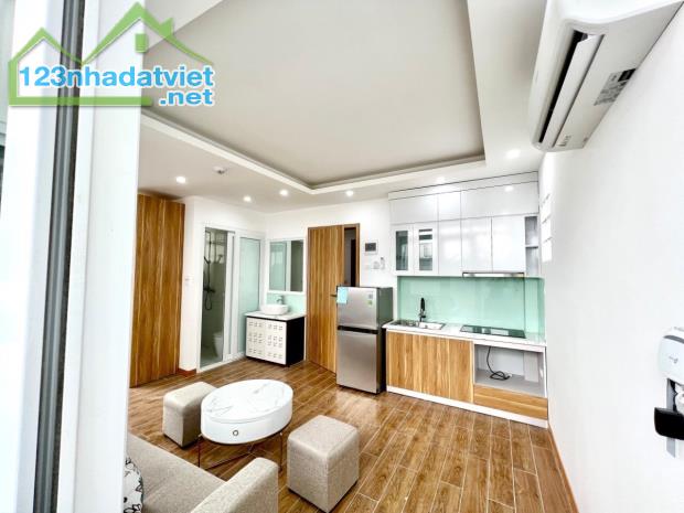 CCMN YÊN XÁ 110M2 MẶT TIỀN 10M 8 TẦNG 35PKK DOANH THU KHỦNG GIÁ HƠN 19 TỶ