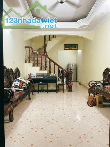 Bán gấp nhà sổ đỏ ngõ 93 Giáp Nhị, giảm 8 tỷ