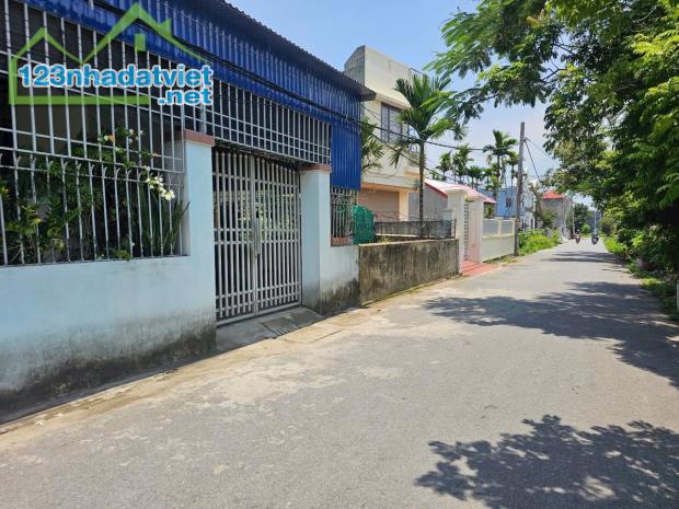 ✈️✈️ Bán lô đất mặt đường mương Lương Khê, Tràng Cát 92,5m2 giá 30tr/m2