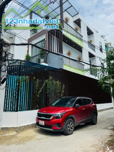 CĂN GÓC 3 TẦNG FULL NỘI THẤT - 68m2 HẺM XE TẢI THÔNG - 7.4 TỶ - 1