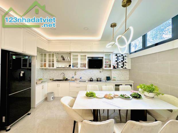 NHÀ ĐẸP 4 TẦNG HẺM OTO TRÁNH PHAN HUY ÍCH - DTS 214m2 - 10.9 TỶ - 4