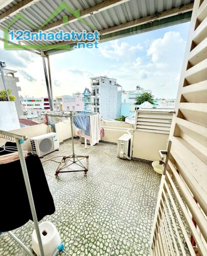 OTO ĐỖ CỬA - NHÀ ĐẸP 3 TẦNG 4 PN BTCT - DTSD 144m2 - 6.25 TỶ - 5