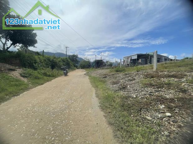 Bán đất Khánh Phú giá rẻ full thổ cư sát bên trục đường Yangbay