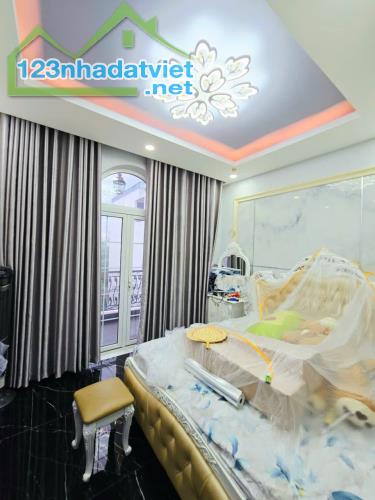 Cần Bán Gấp Nhà Âu Dương Lân, Q8 – 3 Tầng- 4PN 3WC – Gần Trung Tâm – Chỉ 6 Tỷ! - 2
