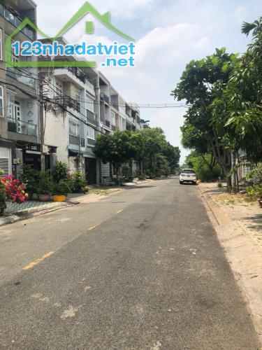 BÁN CHDV CAO CẤP KHU VIP TÊN LỬA 5TẦNG 22 PHÒNG ĐƯỜNG 10M THU NHẬP 84TR/THÁNG - 3