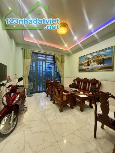Bán nhà, Quang Trung, 3 tầng, 87m2 (5 x 18) Giá chỉ : 5.9 tỷ , Gò Vấp - 1