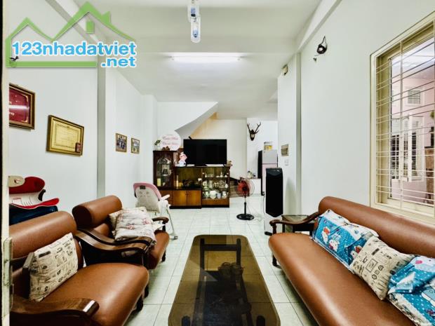 NGANG KHỦNG HƠN 7M - NGUYỄN CÔNG TRỨ - NHÀ 4 TẦNG ĐẸP LUNG LINH -  64M2 - Ô TÔ ĐẬU TRONG N - 2