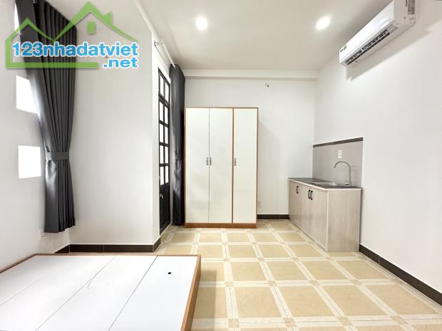 CHDV QUẬN 3 - Đ. LÊ VĂN SỸ - 51M2 (4.2/6.2x10) - 9 PHÒNG, 9 WC ( 1 PHÒNG ĐÔI ) - CÁCH Ô TÔ - 1