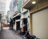 Bán nhà tại 32 Huyền Quang, Phường Tân Định, Quận 1, HCM. DT 33.5m2