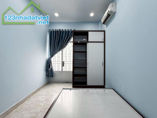 HẺM XE TẢI PHAN VĂN TRỊ ĐỐI DIỆN EMART - DTSD 78m2 3PN - 5.5 TỶ - 4