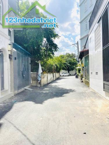 Chỉ 33,5 Tỷ-Sở Hữu Ngay Khuôn Đất 256m2(11mx24m) Đường Nội Bộ Trần Não,Quận 2 - 1