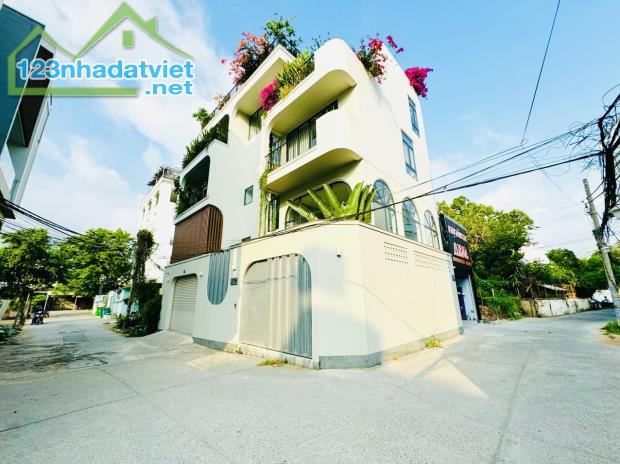 Chỉ 33,5 Tỷ-Sở Hữu Ngay Khuôn Đất 256m2(11mx24m) Đường Nội Bộ Trần Não,Quận 2 - 4