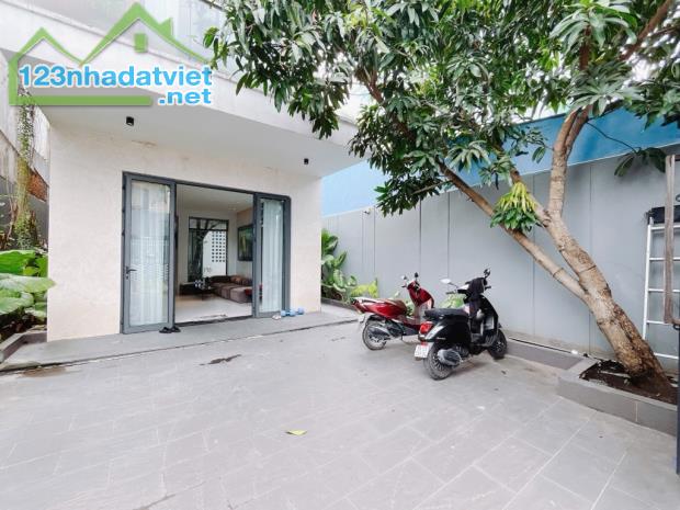 Nhà 3 tầng (7.5x29m), 2 mặt tiền hẻm xe hơi thông, 41 Chuyên Dùng 9 Phú Mỹ Q7 chỉ 23 tỷ - 5