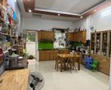 Gấp bán nhà Thủ Đức, giá 14 tỷ, 3 tầng, dt 110m2, Mặt phố Man Thiện.