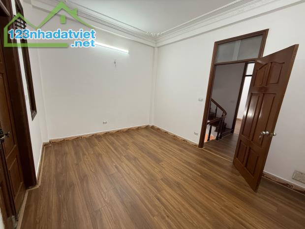 NHÀ 50M2*5T LƯƠNG KHÁNH THIỆN, GARA, GẦN HỒ, TIỆN KINH DOANH - 4