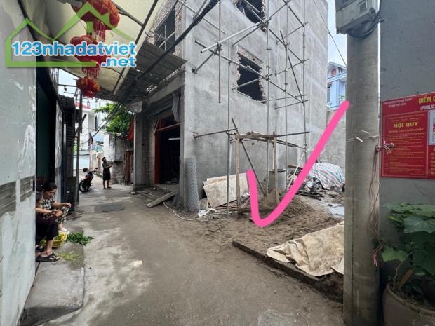 BÁN ĐẤT THƯỢNG THANH ĐỨC GIANG 51 MÉT, MT= HẬU 4 MÉT, Ô TÔ TRÁNH CÁCH 10 MÉT - 3