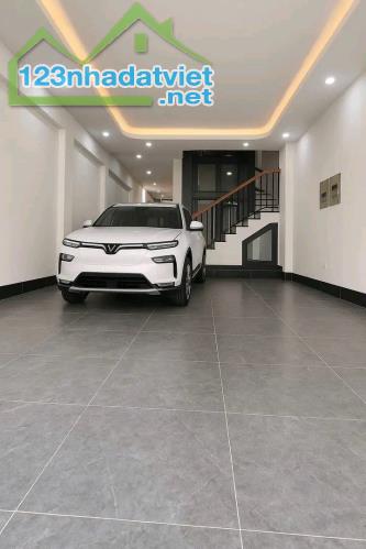 NHÀ 45M2*5T GẦN ĐỀN LỪ, GARA, 5 PHÒNG NGỦ, 2 MẶT THOÁNG 14,7 TỶ