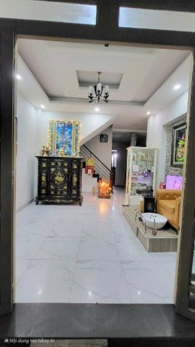Bán nhà quận 8. Diện tích 4m × 13m. Hoàn công - 1