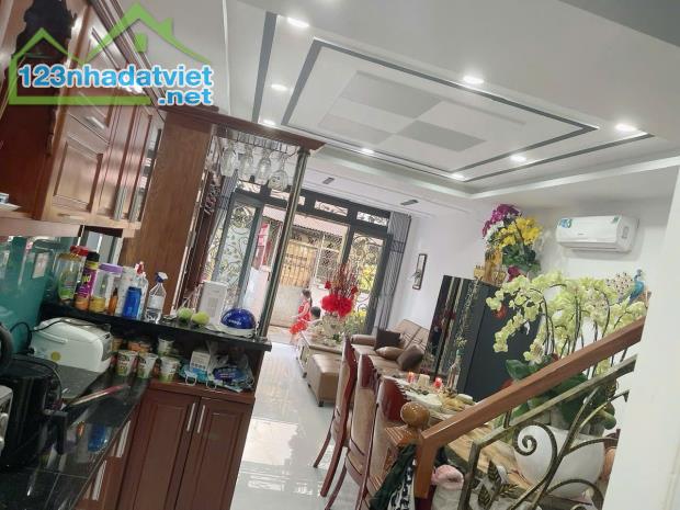 Bán Gấp Nhà Hẻm Lưu Hữu Phước, P15, Q8 – 1 Trệt 2 Lầu, Gần Mai Hắc Đế thương lượng mạnh - 2