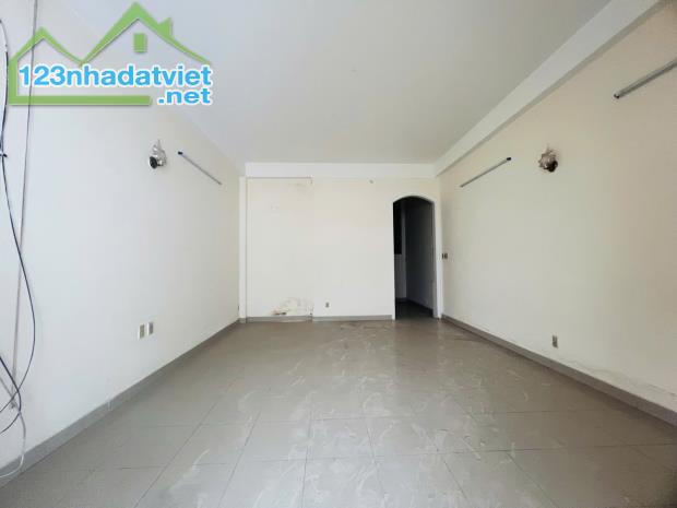 PHÚ NHUẬN – CẠNH PHAN XÍCH LONG – NHÀ 2 TẦNG BTCT – 55M² – CHỈ 6.4 TỶ
