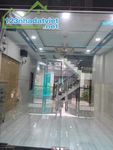 Nhà MT KDC Hiệp Thành 4 tầng 5x18 giá 10.5 tỷ Quận 12 - 1