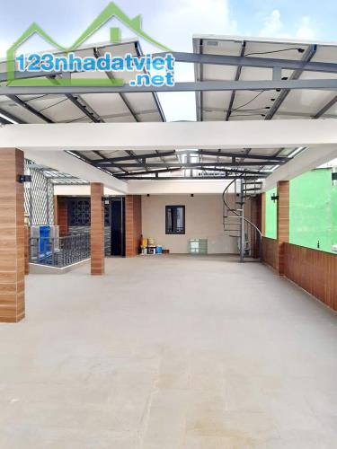 Bán CHDV 2 lầu gần mặt tiền đường Dương Bá Trạc P.2 Quận 8 - 4