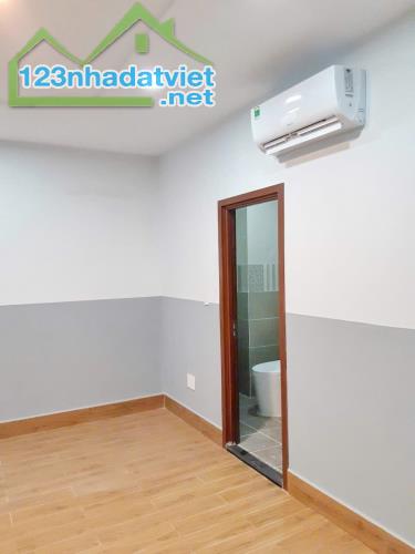 Bán CHDV 2 lầu gần mặt tiền đường Dương Bá Trạc P.2 Quận 8 - 5