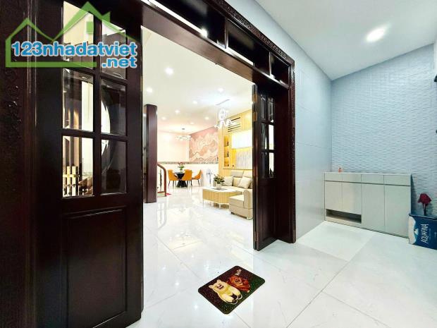 6❌10m, BÁN NHÀ 2 TẦNG, 3PN, HXH, NGUYỄN VĂN KHỐI, P9 GÒ VẤP, 5 TỶ HƠN - 1