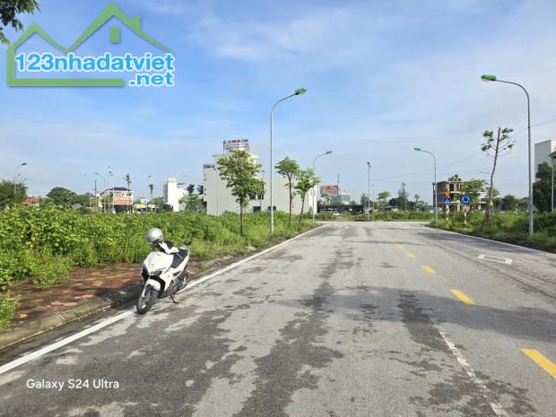 Bán lô đất biệt thự Thiên Phú, ph Tứ Minh, TP HD, 198m2, mt 12m, vị trí đẹp, giá 4x tr/m2 - 1