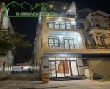 Bán gấp nhà 3 lầu ở Sư Vạn Hạnh, Phường 12, Quận 10. Ngay Vạn Hạnh Mall. Thuê 20tr. 3tỷ070