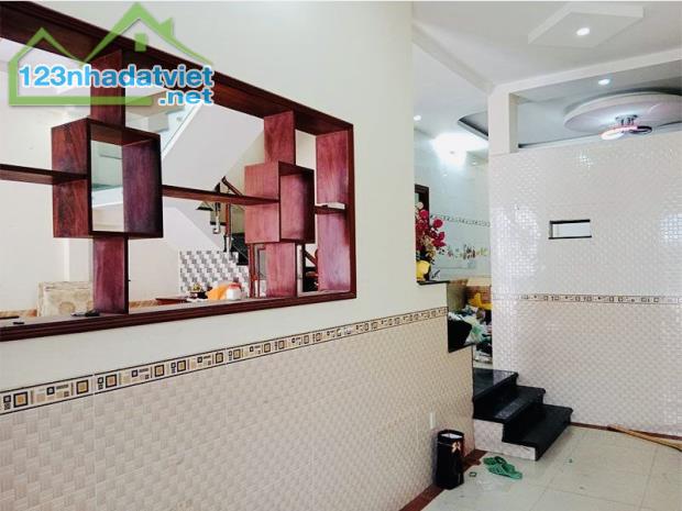 BIỆT THỰ PHỐ QUANG TRUNG PHẠM VĂN BẠCH - 4 TẦNG BTCT - DT 8M x 15M - FULL NỘI THẤT GỖ - 3