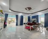 Gấp bán nhà Linh Đông, Thủ Đức, giá 12.2 tỷ, ngang 8m, dt 190m2.
