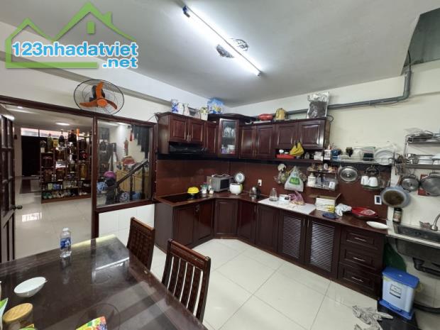 Bán nhà mặt tiền Quận 5, Phù Đông Thiên Vương, 74m2, 4 lầu, hiếm - 2