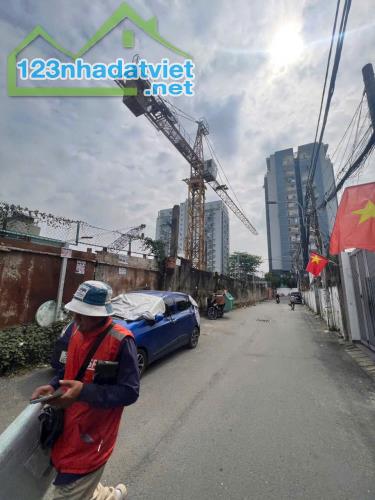 Bán dãy nhà trọ 21 phòng 364m2. Ngay CC Phúc Lộc Thọ đang xây dựng, P. Linh Trung - 2
