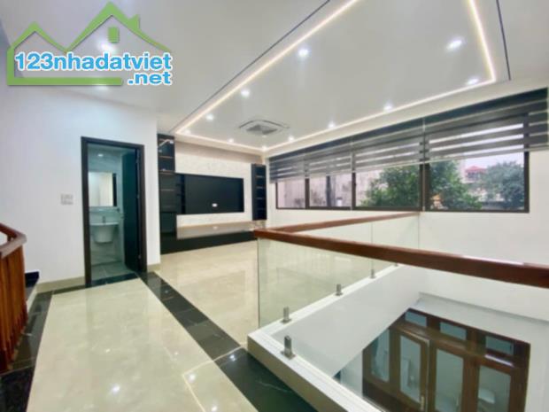 SIÊU PHẨM THANG MÁY – GẦN PHỐ – FULL NỘI THẤT CAO CẤP ✨ - 1