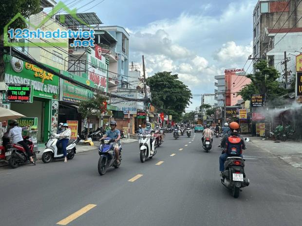 Bán nhà C4 ngang 8m 192m2 HXT Lê Đức Thọ P6 tiện xây CHDV gần chợ An Nhơn 22.4 tỷ.