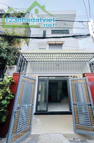 Nhà đường 385, gần Lê Văn Việt, Hẻm xe hơi thông, 1 sẹc,3 tầng 55m2