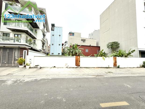 ĐẤT SIÊU ĐẸP PHỐ ĐẶNG VŨ HỶ - VIỆT HƯNG, 112M, MT 10M, ĐƯỜNG 15M, 2 VỈA HÈ. GIÁ 33.6 TỶ - 3