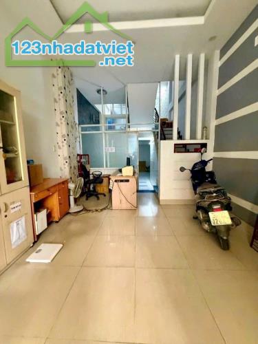 Bán nhà 216/15/7 Nguyễn Văn Công, p.3, Gò Vấp: 4 x  15, giá 7,5tỷ - 2
