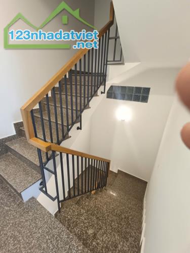 Top nhà rẻ 4 x 12m 1 trệt 3 lầu Dương Bá Trạc Q8 TP.HCM - 4