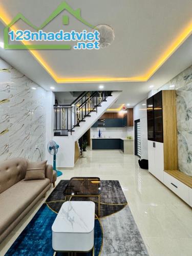 Nhà xinh lung linh đón Tết, 4*10, tặng full nội thất, giá chỉ nhỉnh 6tỷ - 2