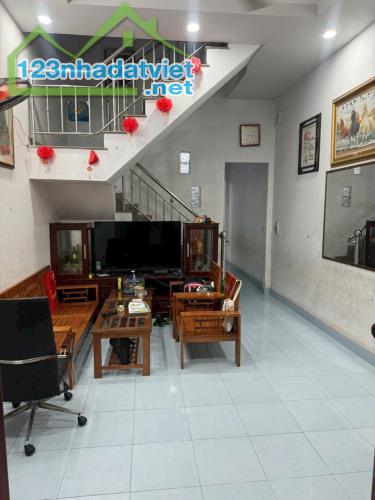 💥💥 Chủ gửi - Nhà 1 Trệt 1 Lầu - Đường 9 M - Phước Long B Quận 9 cũ. - 1
