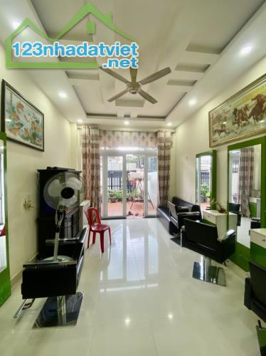 Gấp bán nhà gần MT Nguyễn Văn Hưởng, Thủ Đức, giá 166 tr/m2, dt 240m2. - 5