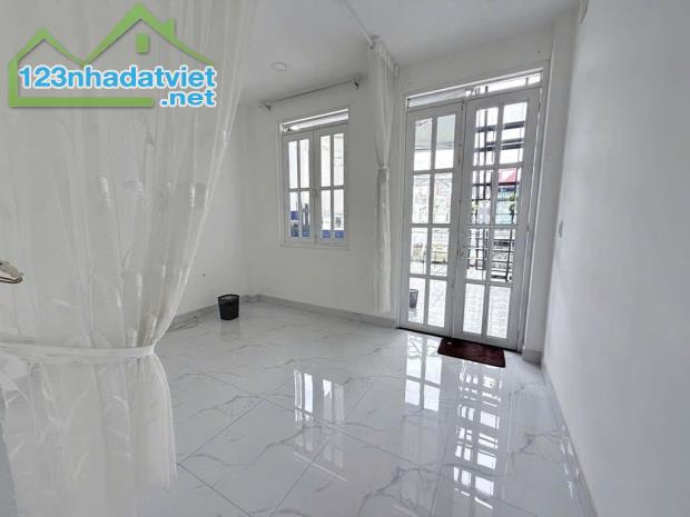 NHÀ ĐẸP 4 TẦNG-DT 4Mx20M-KHU PHÂN LÔ-SÁT MẶT TIỀN PHẠM VĂN CHIÊU-ĐƯỜNG 8M THÔNG KHẮP NƠI - 4