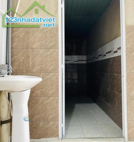 Bán đất tặng cái kho, rộng bao la, 322m2, SHR, Phước Vĩnh An, Giá 890tr. - 2