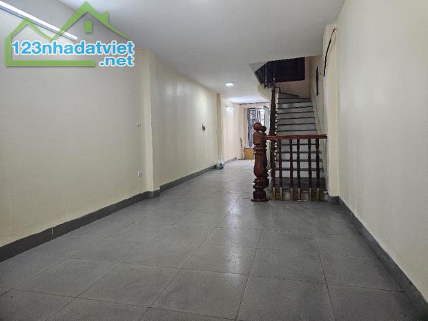 NHÀ LÀNG ĐA SỸ DT 52M2 4 TẦNG: 9 TỶ - 4