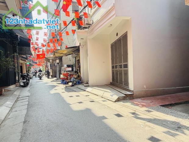 Siêu Phẩm Ngay Sát Vincom Bà Triệu 73M2 7T Thang Máy MT 5M Ở Kết Hợp Văn Phòng Đỉnh