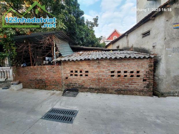 Chào bán đất Đại Mạch, ô tô, thông, 121m2, mt6.7m, 9.0tỷ, Đông Anh, Hà Nội.