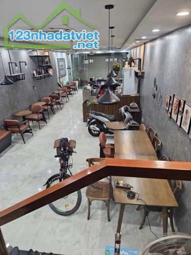 Phúc Lợi 30 tỷ 100m mặt tiền 5m,thang máy, vỉa hè kinh doanh sầm uất - 3