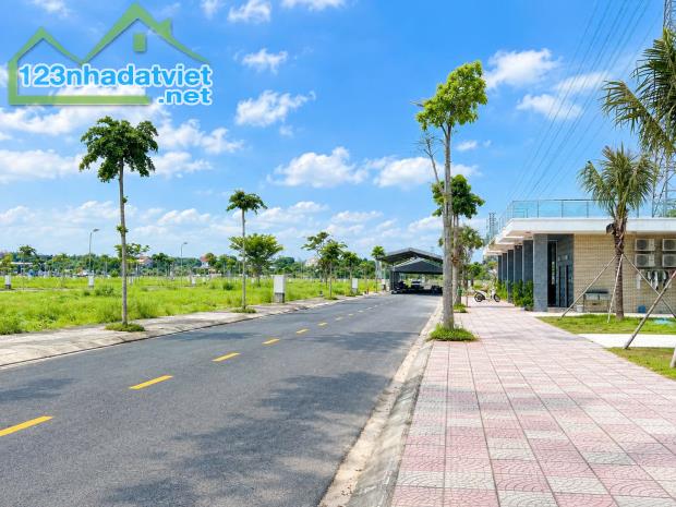 Cần bán gấp lô đất ở TP.HCM mới sổ sẵn công chứng liền - 1